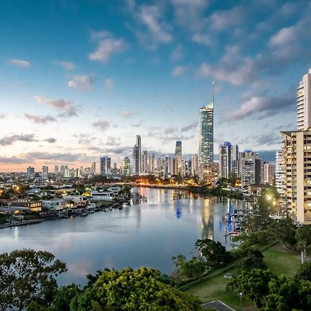 Serenity Surfers Paradise Gold Coast Exterior foto