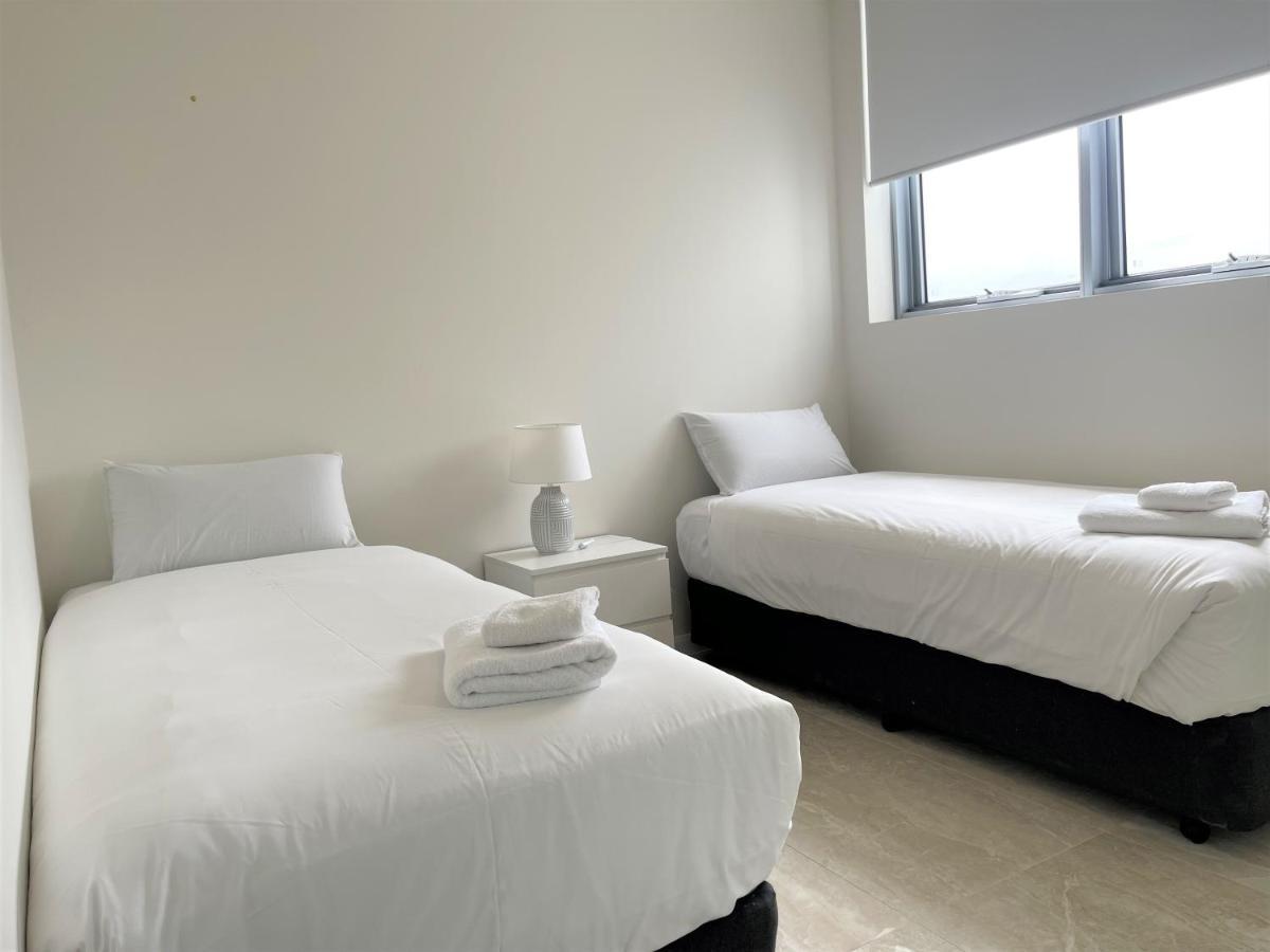 Serenity Surfers Paradise Gold Coast Exterior foto