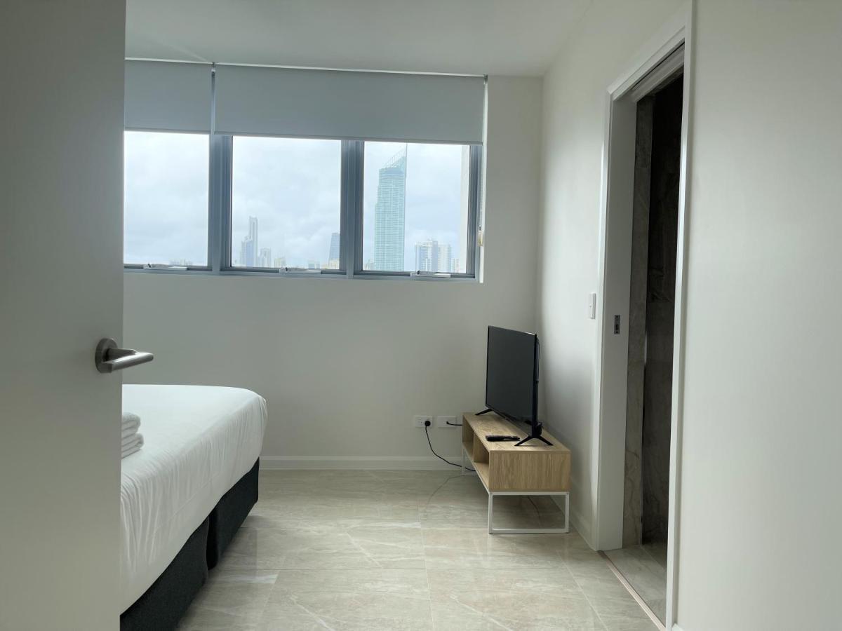 Serenity Surfers Paradise Gold Coast Exterior foto